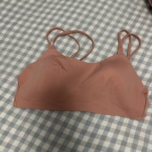 Lululemon like a cloud bra